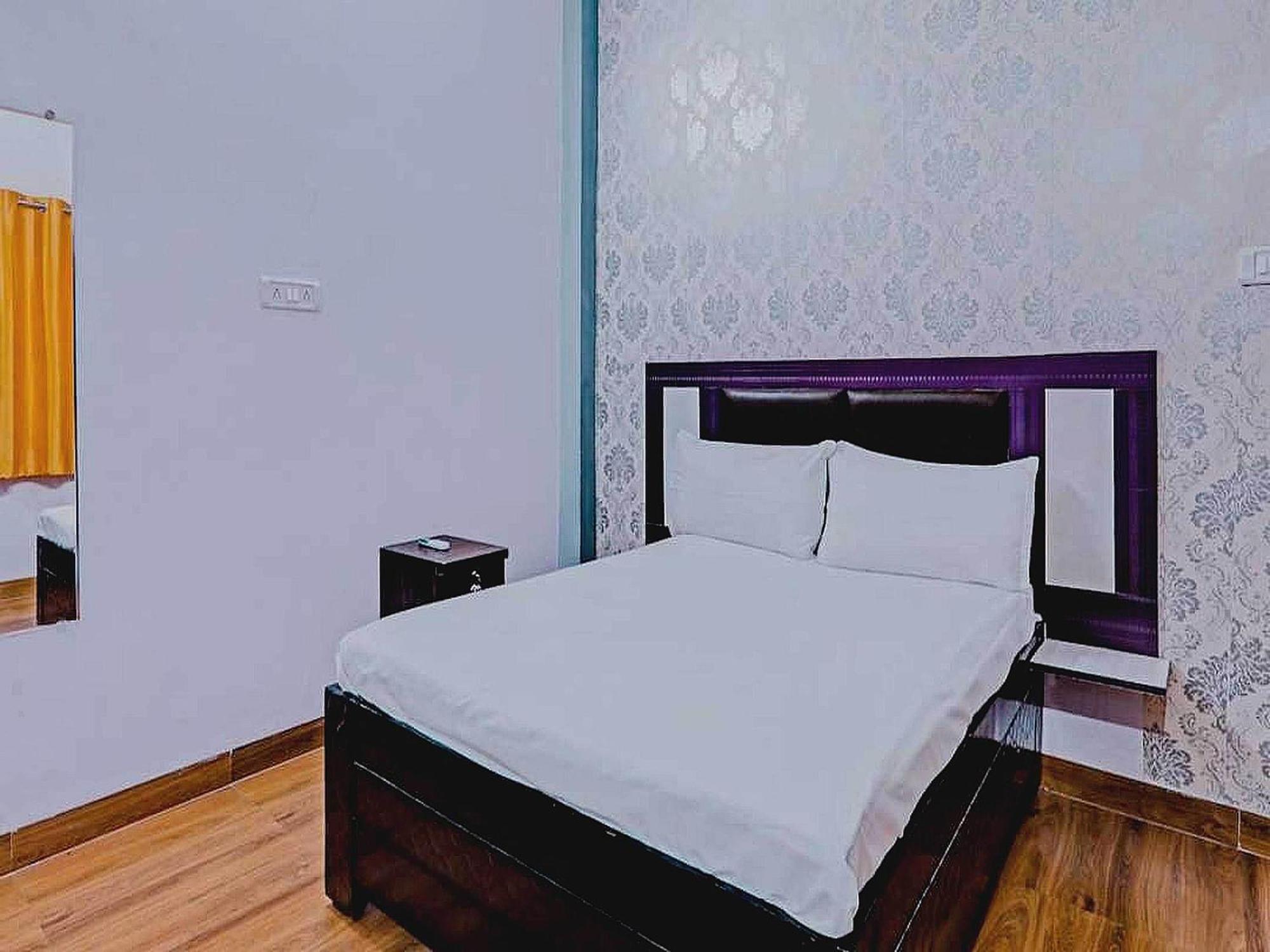 O Rr Palace Hotel